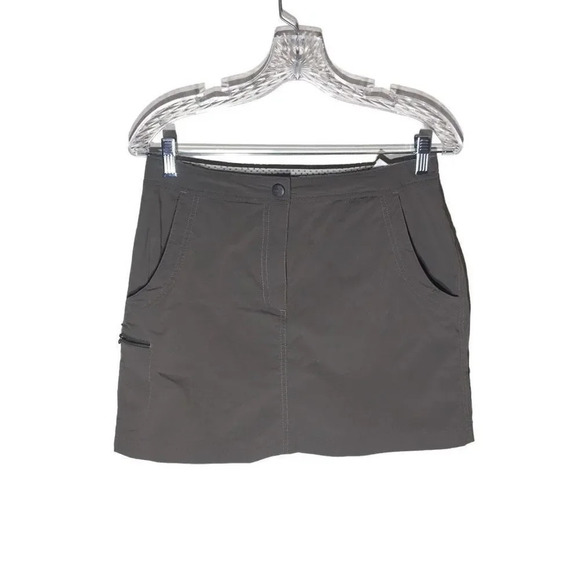 L.L. Bean LL Bean khaki olive comfort trail skort size 4 summer hiking outdoors - Picture 1 of 2